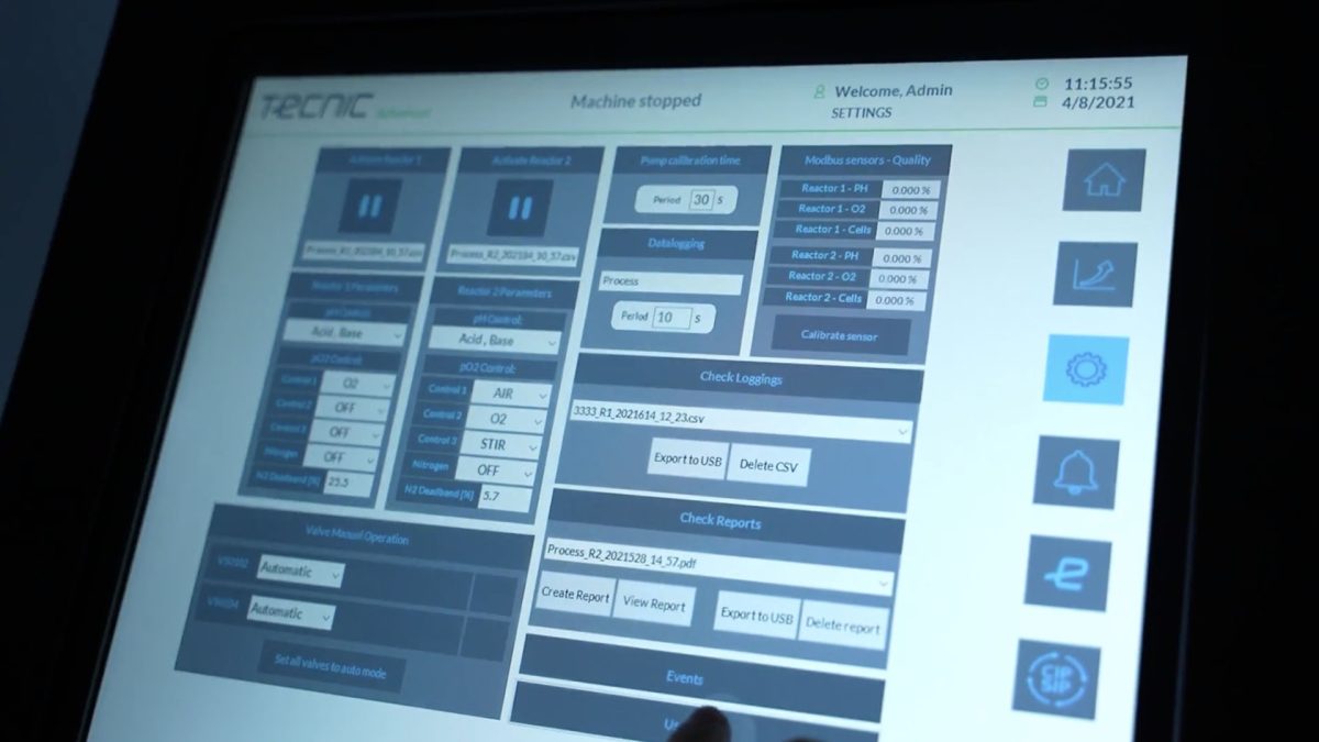 A person operating a bioreactor is moving through the eSCADA software.